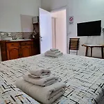 3 Mini In Синискола