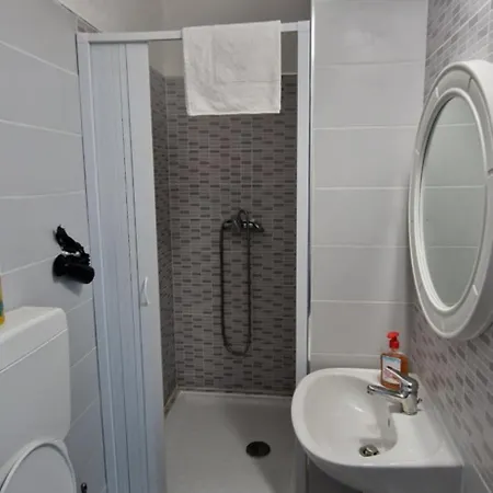 Hotel kapsułowy 3 Mini In *