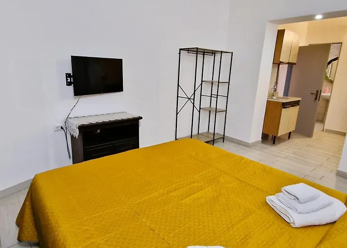 Kapszulahotel 3 Mini In *