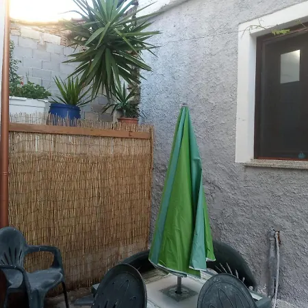 Capsule hotel 3 Mini In *