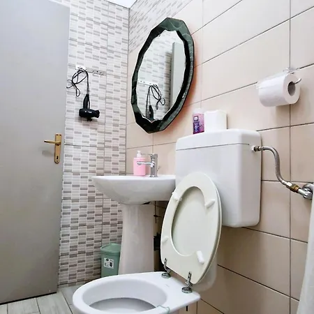 Capsule hotel 3 Mini In *