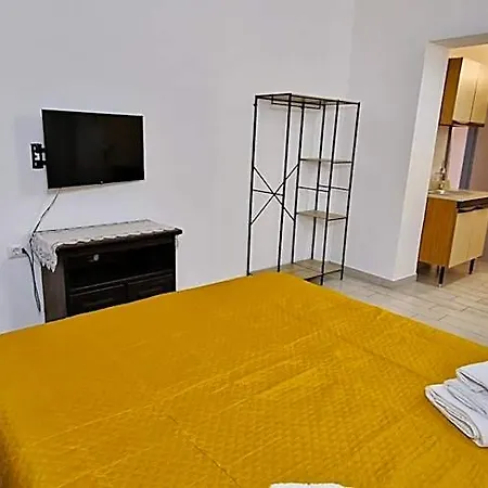 3 Mini In Hotel a capsule