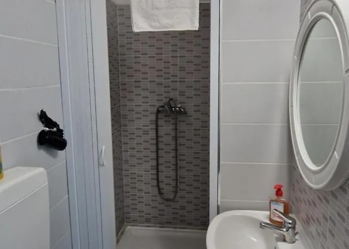 胶囊旅馆 3 Mini In *